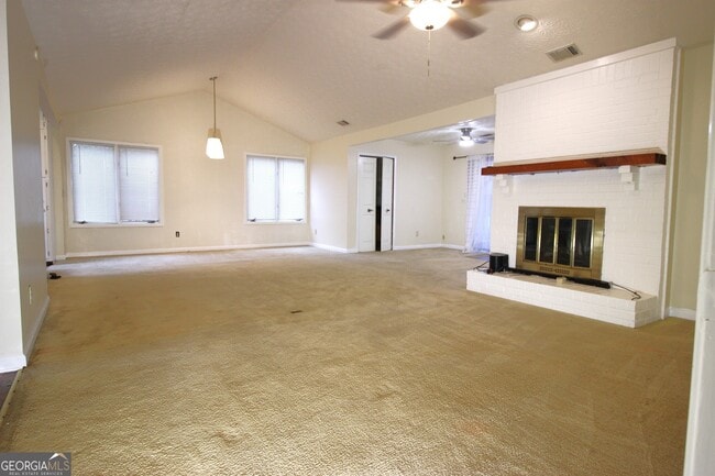 1517 Stoneleigh Way in Stone Mountain, GA - Building Photo - Building Photo