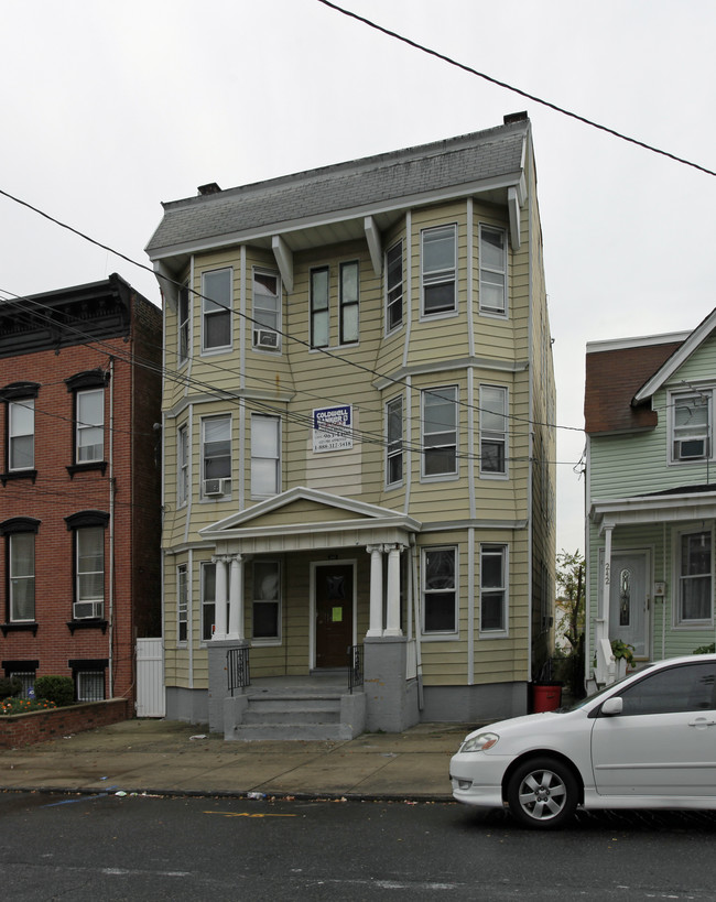 244 Princeton Ave in Jersey City, NJ - Building Photo - Building Photo