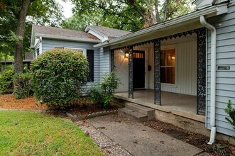 9327 Peninsula Dr in Dallas, TX - Building Photo - Building Photo