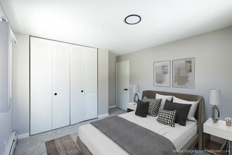 Sky Hill Apartments in Champlin, MN - Foto de edificio - Building Photo