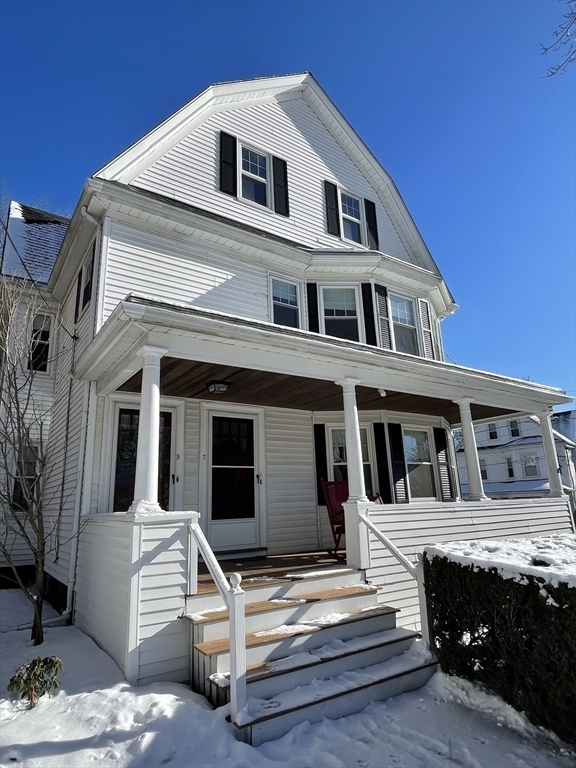 9 Nowell Rd-Unit -9 in Melrose, MA - Foto de edificio - Building Photo