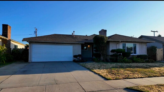 property at 740 Saratoga Dr