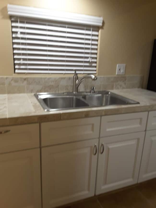 911 Daugherty Rd in Norco, CA - Building Photo - Building Photo