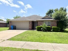 3791 W Mahogany Dr in Fayetteville, AR - Building Photo