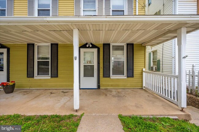 1404 Pleasant Valley Rd in Westminster, MD - Building Photo - Building Photo