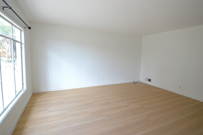 22 3rd Pl in Long Beach, CA - Building Photo - Building Photo