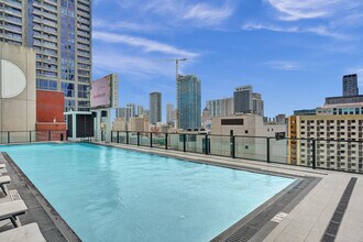 398 NE 5th St, Unit SI ID1504041P in Miami, FL - Building Photo - Building Photo