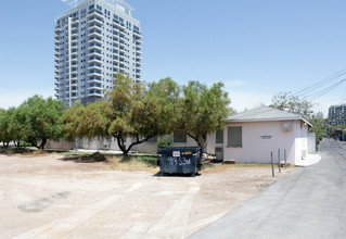 913 S 3rd St in Las Vegas, NV - Building Photo - Building Photo