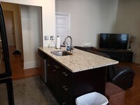 2008 Chestnut St, Unit 2F photo'