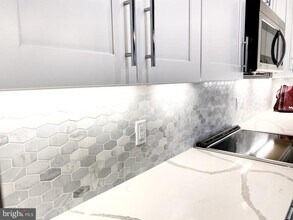 1761 Old Meadow Rd in Tysons, VA - Building Photo - Building Photo