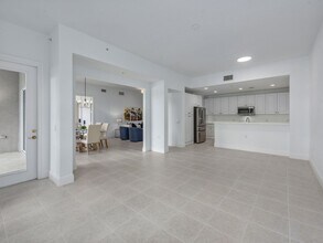 9229 #103 in Naples, FL - Building Photo - Building Photo