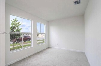 26459 SW 148th Ave in Naranja, FL - Building Photo - Building Photo