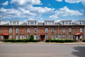 50-62-62 East St in Schaghticoke, NY - Building Photo - Building Photo