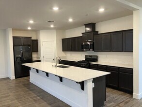 2347 Explorador Dr in Merced, CA - Building Photo - Building Photo
