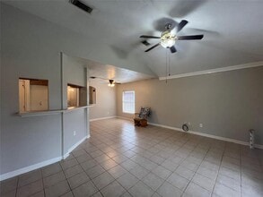 7430 Village Lake Dr in Cypress, TX - Building Photo - Building Photo