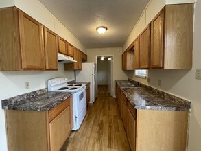 120 Pointe S Dr in Hinesville, GA - Building Photo - Building Photo
