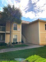 8255 Ibis Club Dr in Naples, FL - Building Photo
