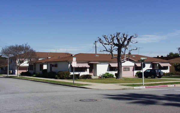 336-342 N Stoneman Ave in Alhambra, CA - Building Photo - Building Photo