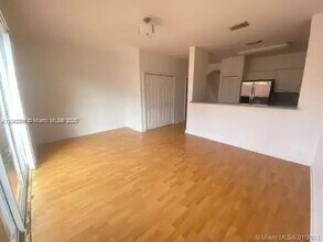 5470 NW 107th Ave in Doral, FL - Building Photo - Building Photo