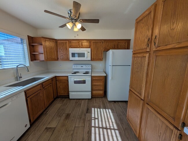 6431 W Monterey Pl in Chandler, AZ - Building Photo - Building Photo