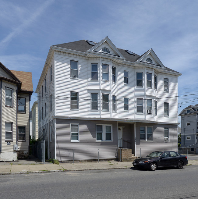 540-542 N Front St in New Bedford, MA - Building Photo - Building Photo