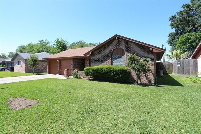 9707 Fonville Dr in Houston, TX - Foto de edificio - Building Photo