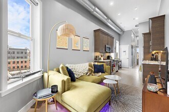 313 Washington St in Hoboken, NJ - Building Photo - Building Photo