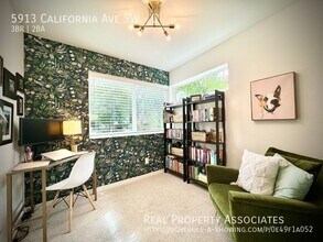 5913 California Ave SW in Seattle, WA - Building Photo - Building Photo