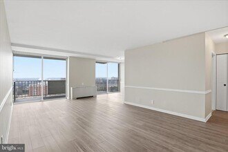 301 N Beauregard St in Alexandria, VA - Building Photo - Building Photo