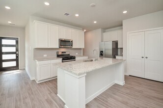 21102 Armstrong County Dr in Cypress, TX - Building Photo - Building Photo