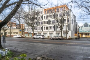 Carrick in Seattle, WA - Building Photo