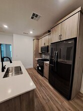 2825 E Tamarind Dr in Fresno, CA - Building Photo - Building Photo