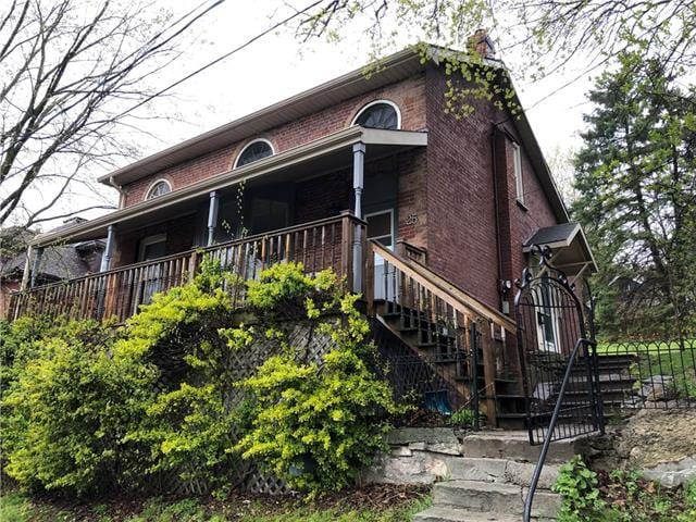 property at 25 Kent St