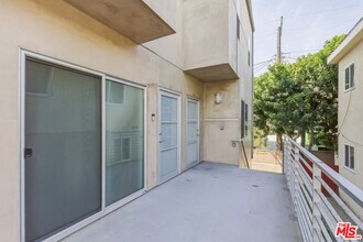 3637 Dunn Dr in Los Angeles, CA - Building Photo - Building Photo