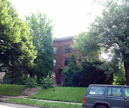 329 S Pacific Ave in Pittsburgh, PA - Building Photo - Building Photo