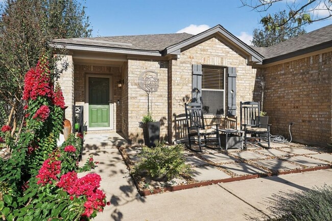 316 Cliffwood Dr in Georgetown, TX - Building Photo - Building Photo