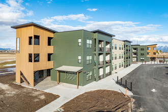 Altus in Kalispell, MT - Foto de edificio - Building Photo