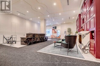 180 Front St E in Toronto, ON - Building Photo - Building Photo