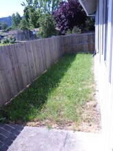 184 Gregory Dr in Winston, OR - Building Photo - Building Photo