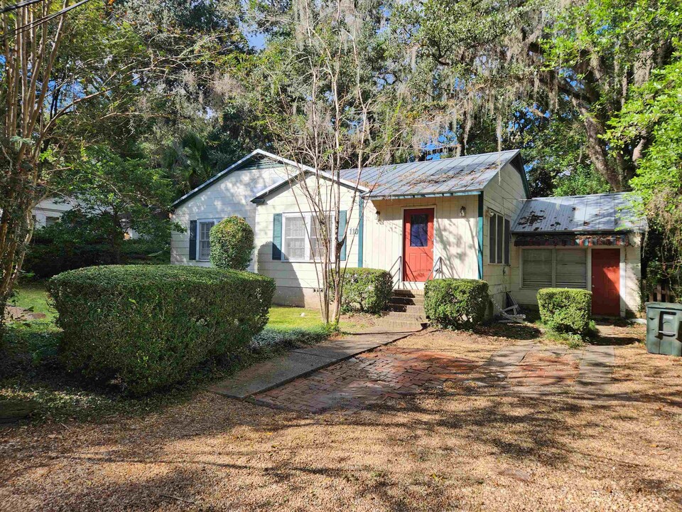 110 Barbara St in Tallahassee, FL - Building Photo