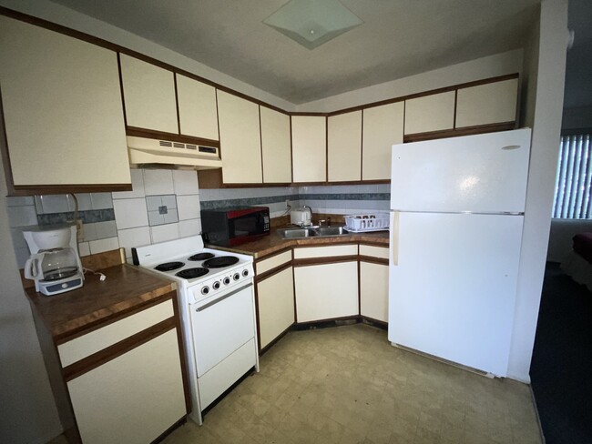 property at 522 Ridgewood Ave