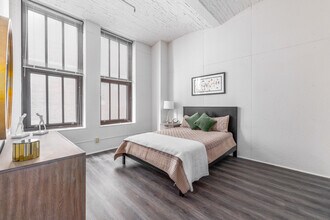 Sail Cloth Factory Apartments in Baltimore, MD - Building Photo - Interior Photo