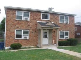 3158 Woodward St Apartments