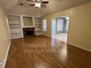 1421 Radley Cove in Cordova, TN - Building Photo - Building Photo