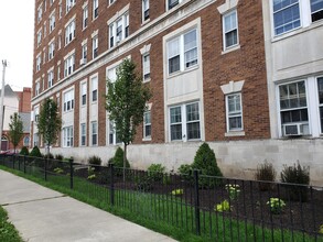11 S Lake in Albany, NY - Foto de edificio - Building Photo
