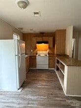 671 E Olive Rd in Pensacola, FL - Building Photo - Building Photo