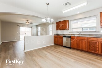 1742 E Leslie Ave in San Tan Valley, AZ - Building Photo - Building Photo