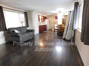 2954 1/2 Cedar Pl in Grand Junction, CO - Building Photo - Building Photo