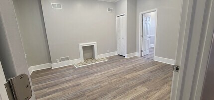 5896 Hobart St in Pittsburgh, PA - Building Photo - Building Photo
