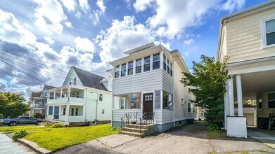 100 Langdon Ave, Unit 2 in Watertown, MA - Foto de edificio - Building Photo